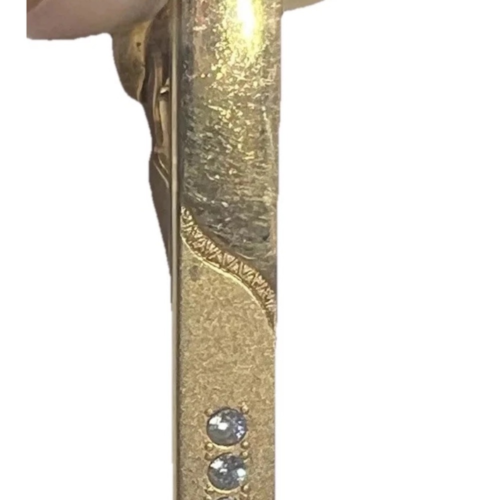 Elegant Gold Men's clip tie with Silver Accents